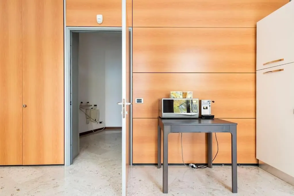 Quiet Apartment Arco Della Pace Milan Italy