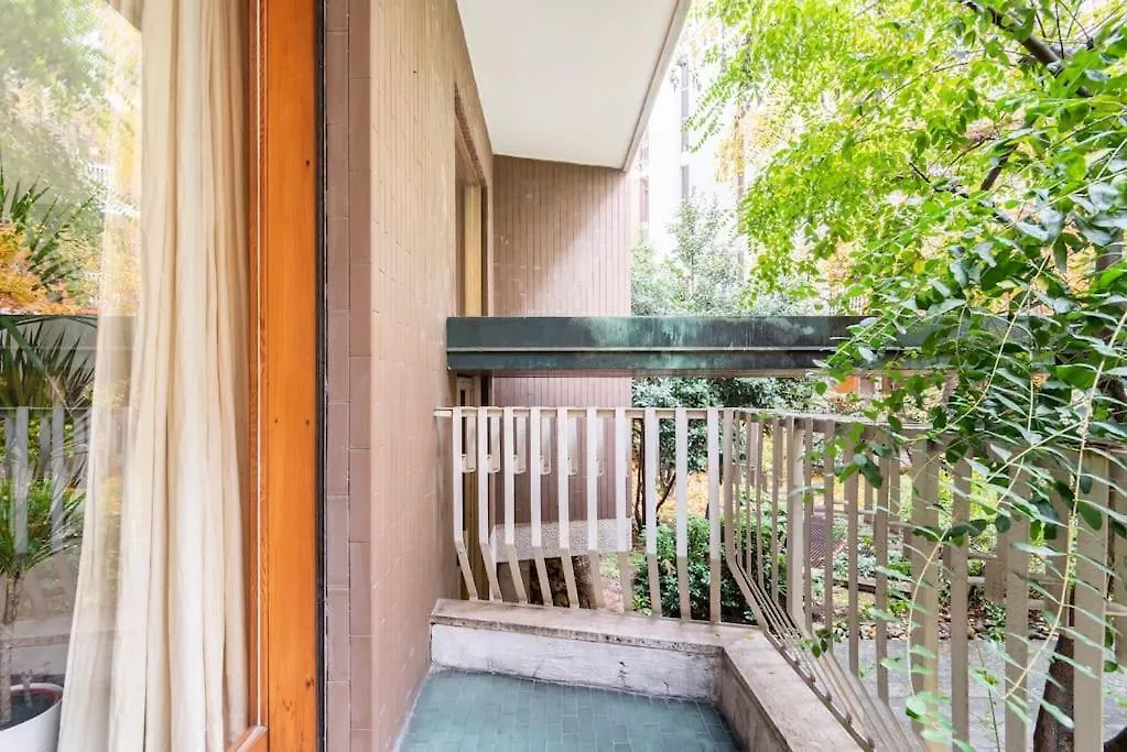 Quiet Apartment Arco Della Pace Milan